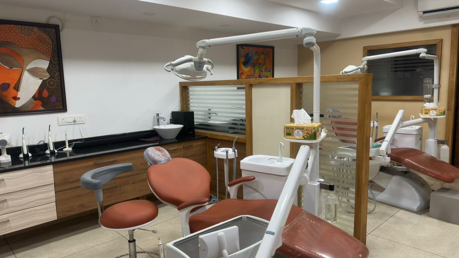 The Dental Office Pumpwell — patient bay with modern dental equipment